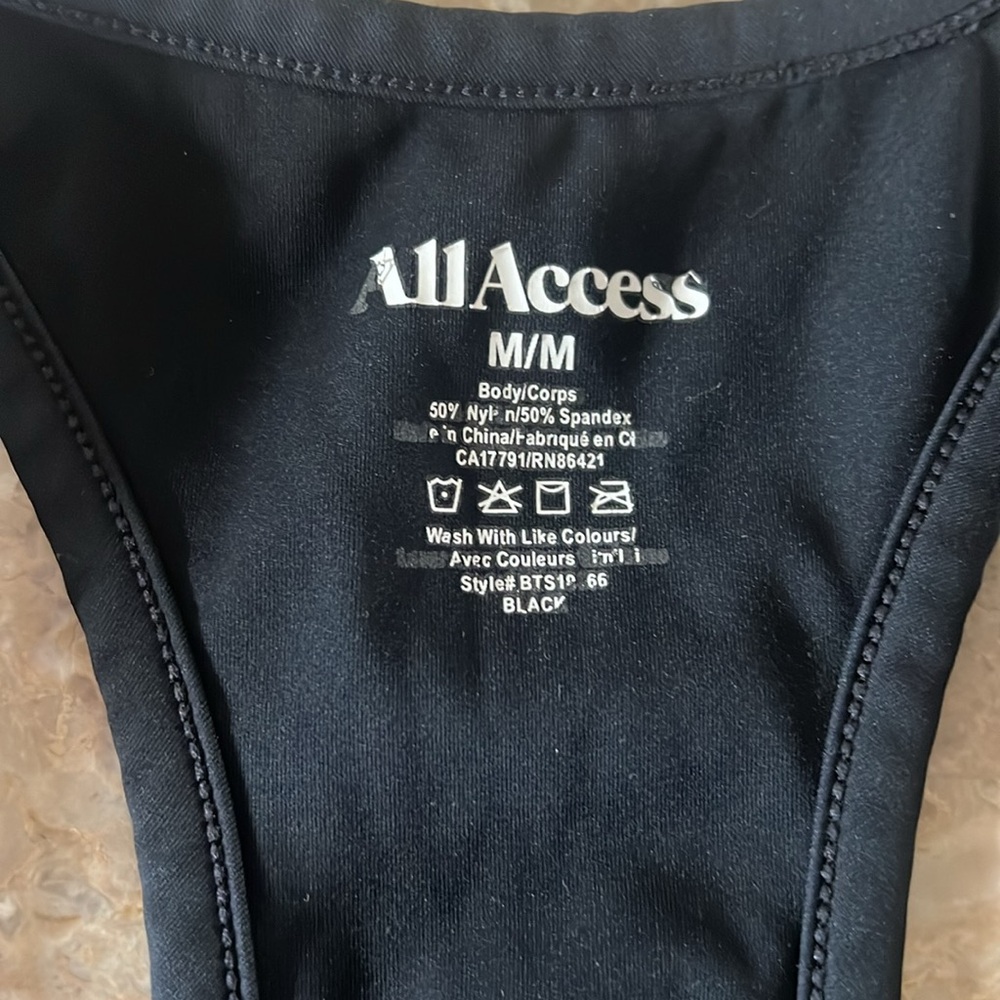 Bandier All Access Front Row Bra Size M - image 4